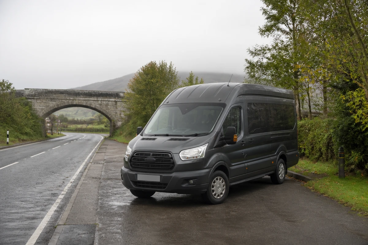 13 Seater Minibus Hire