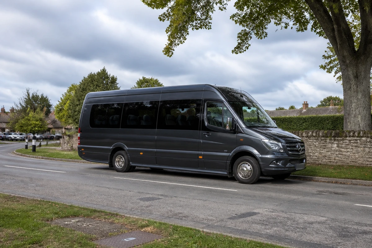 Minibus Hire in Hounslow East