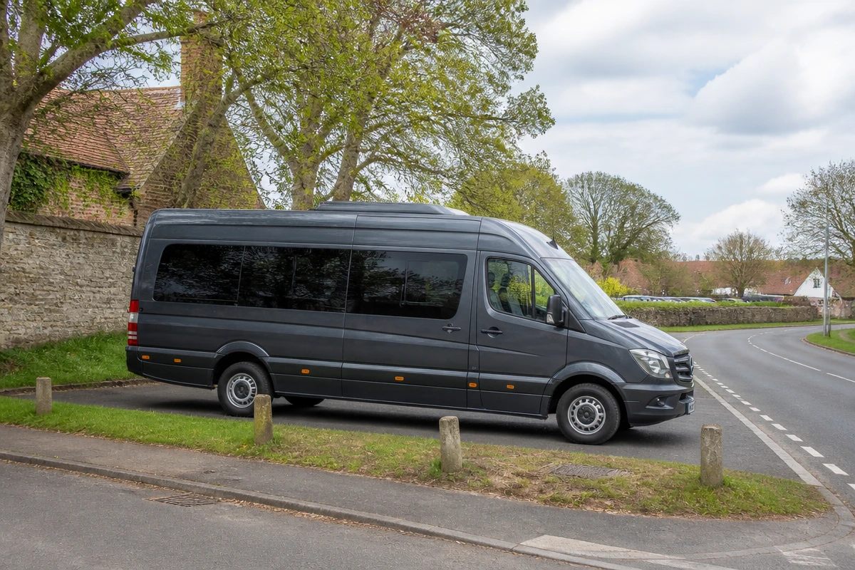 Minibus Hire in Isleworth